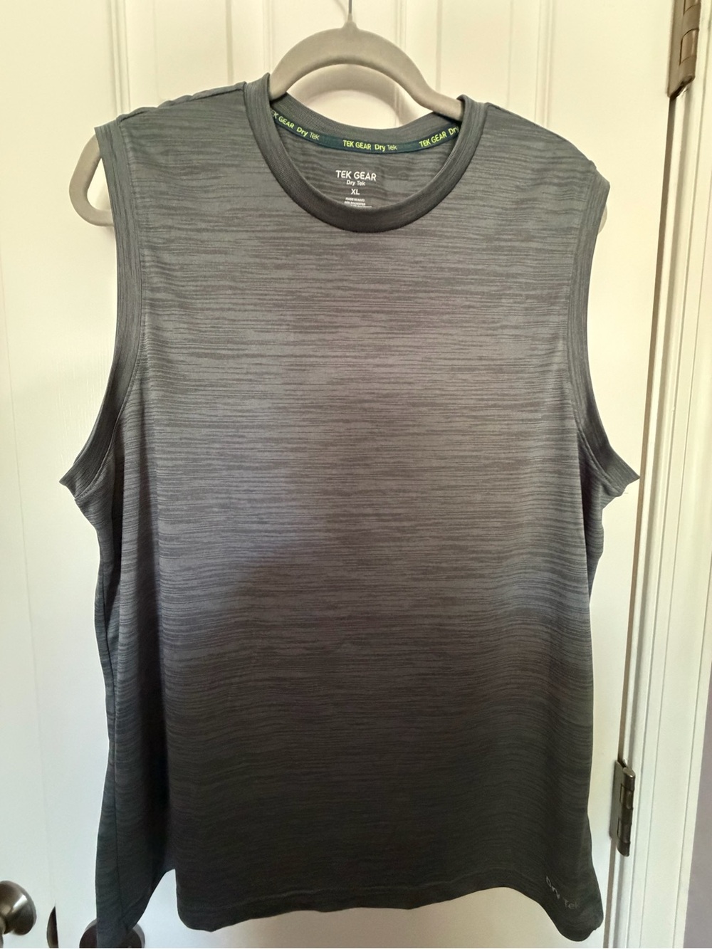 tek gear Men's Sleeveless Athletic Tank Top - Gray